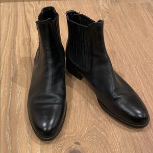 Zara Flat Black Leather Chelsea Ankle Boot- 37